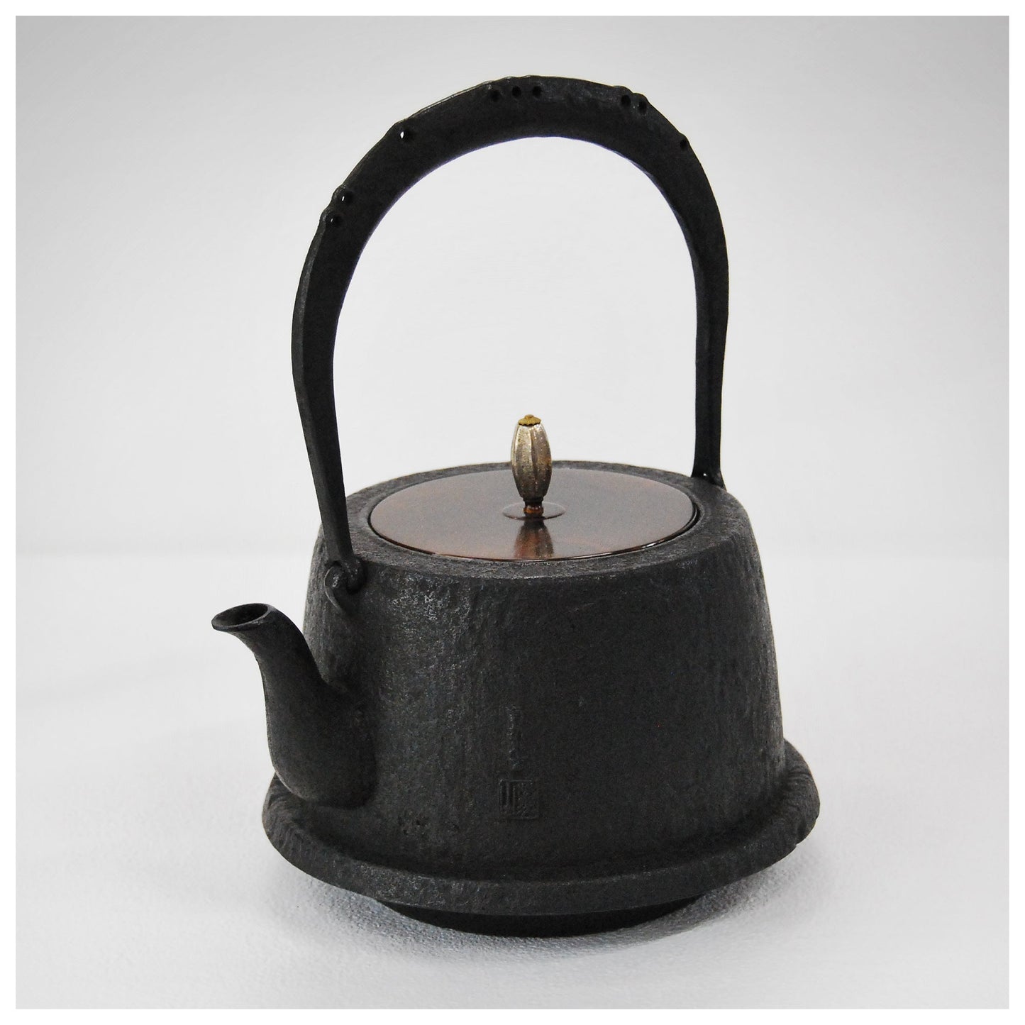 Nambu-Ironware Shingata-Style (Hada)